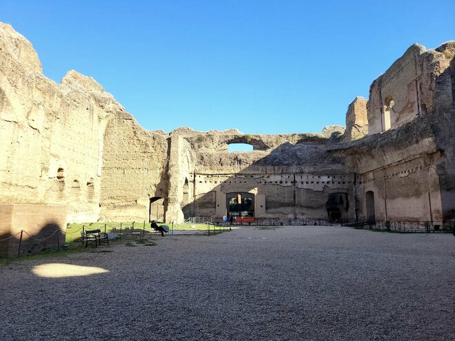 コロッセオからも徒歩圏内『テルマエロマエ』の世界へ！  古代ローマ人の健康ランド「カラカラ浴場」で平日のモーニング・ウォーク【ブーツの国の街角で vol.43】の画像009