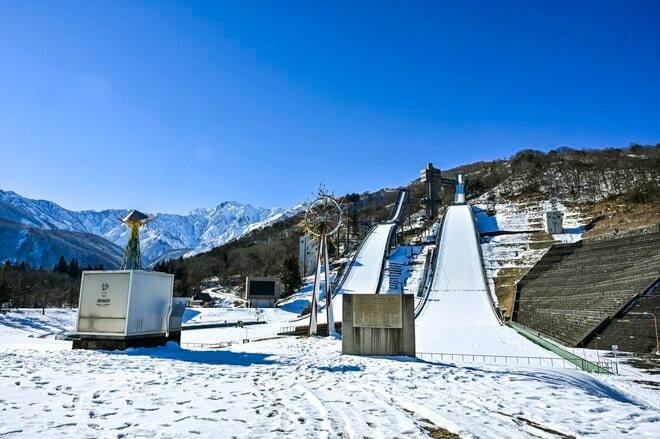 この冬注目の新名所！？ 長野オリンピックの舞台「白馬ジャンプ競技場」の展望フロアにガストロバー『Sky Lounge @ Hakuba Jump』がオープン 長野県｜2025年の画像001