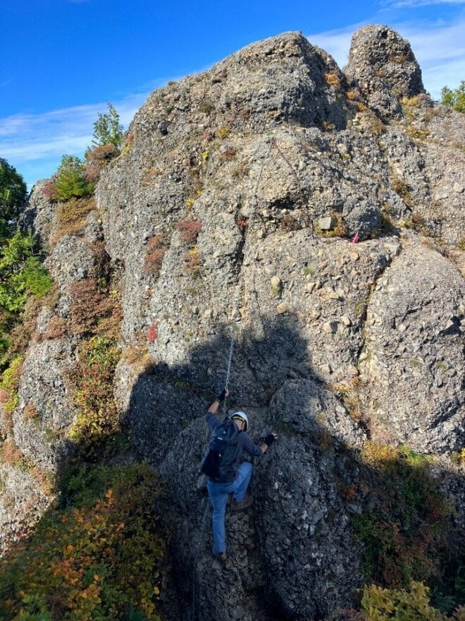 【10月の紅葉絶景】ロープウェイで登れるスリル満点の岩峰ルート「八海山」の画像005