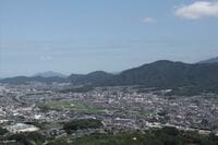 海や街並みの絶景が心地よい！  山頂まで往復3時間「駅スタート＆ゴール」できる低山ハイキングコース3選【福岡県筑紫野市・宗像市・北九州市】