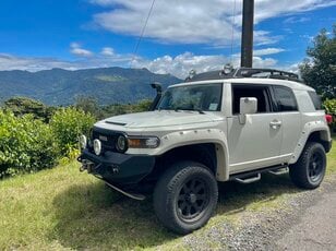 「アウトドア女子」ライターが5年乗った「キャンプ最適車」トヨタFJクルーザーのメリット＆デメリットを徹底解説