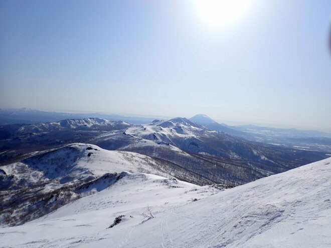 海岸から雪山へのスキー大縦走！「ニセコ連峰」全山をワンデイで走破 【北海道】2023年・春の画像011