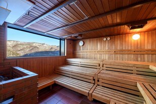 サウナ好きの滑り手には堪らない！ スキー場直結「全国エリア別サウナ一覧」【サホロ、ルスツ、安比、苗場、丸沼、神立、奥志賀、赤倉ほか】