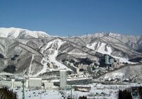 苗場は「苗場国際」、草津は長年、温泉を名乗らず!?  スキー場名変更の裏事情