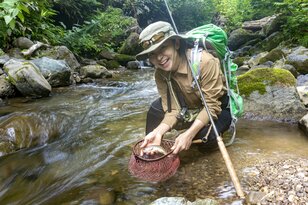 テンカラ女子「真夏の釣り欲」のままに姫川支流・小谷村でイワナと遊ぶ！＜長野県＞