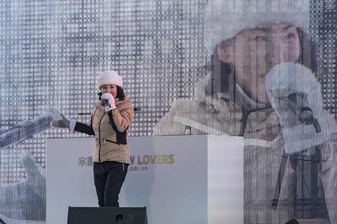 「待っていました！」 “冬の女王”広瀬香美が『ロマンスの神様』のゲレンデへ！　雪上ライブ「木島平 SNOW LOVERS〜愛とか、恋とか、出会いとか」 スノーリゾート ロマンスの神様の画像002