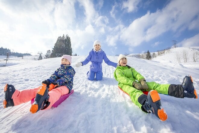 【子連れにおすすめ！ 2025/26シーズン】春こそ、スキー&スノボデビューのとき！ 「ファミリースキーに最適なスキー場」7選の画像002
