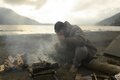 ＜火起こしに “火吹き棒” を使うのは間違い？＞焚き火に「空気を送るべきタイミング」間違っていませんか【焚き火の話 vol.26】の画像004