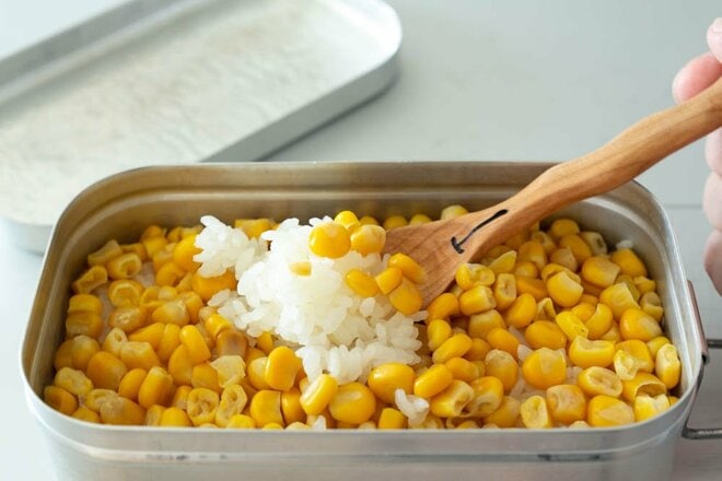 新米をとことん味わう！  最少の材料で作る「缶詰炊き込みごはん」3選【缶詰博士の缶たん”CAN”P料理 vol.96】の画像003