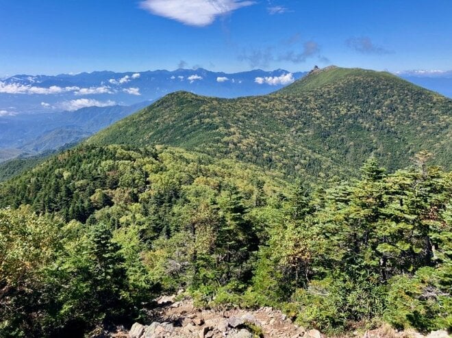【気になる紅葉の進み具合】人気の百名山「金峰山」 色づき具合をレポート＜2026年9月連休明け＞の画像002