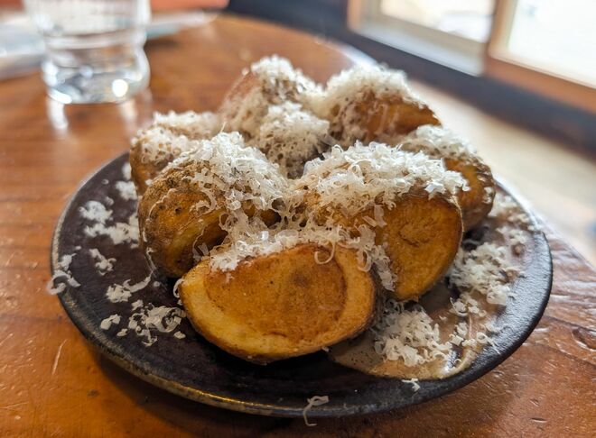 【わざわざ行く価値がある！】“自家飼育100％のジンギスカン” を提供する山形の名店「ひつじや」と春スキーの極上プランの画像006