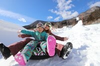 【ノルンみなかみスキー場】首都圏から95分！ そのアクセスは圧倒的！ 今や希少の「ナイター滑走」はここならではの非日常（群馬県みなかみ町）