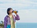 「小型ボトル＆パワフル6枚刃」でフレッシュジュースやスムージーが、そのまま飲める！【SharkNinja「Ninja Blast コードレスミキサー」】の画像004
