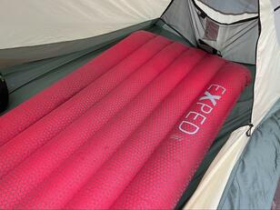 アウトドア「快適のベース」ここにあり！「キャンプ用マット」定番から車中泊用まで「失敗しない選び方」とおすすめ5選とは？