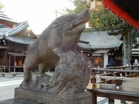 「300頭いのしし伝説」が謎に心強い、足腰によいとされる「譲王神社」 おみくじも当然イノシシだ！！【関西おみくじジャーニーvol.30／京都市上京区】