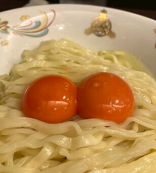 気鋭のラーメンライターも唸り、大食いYouTuber はらぺこツインズも爆食！  人気つけ麺店「三田製麺所」15周年を記念してイベントを開催 渾身の新商品も登場！【編集部リポート】