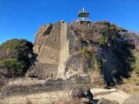 春のハイキング「足ならし」にちょうどいい「駅から歩き始められる低山」3選！  東京「高尾山」と神奈川「鷹取山＆城山」レポート