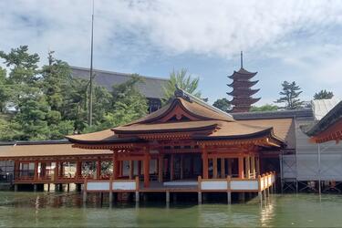 宮島 自然と建築美が調和する神の島 宮島（厳島）｜向日葵オンライン