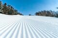 「スキー場は朝イチを狙え！」職人技が光る贅沢圧雪バーン 魅惑の “コーデュロイ” と出会えたら超ラッキーな “圧雪パウダー”【ファーストトラック攻略のヒント】の画像001
