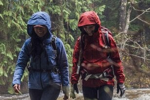 雨の多い季節でも撥水力をキープ！ 自宅で簡単！ 撥水機能を復活させるアウトドアウェア＆ギア専用洗剤活用術【NIKWAX】