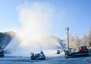 「スキー場マニアへの道」 ～降雪機＆造雪機の巻～　シーズンインを支える立役者・フル稼働中！｜前編