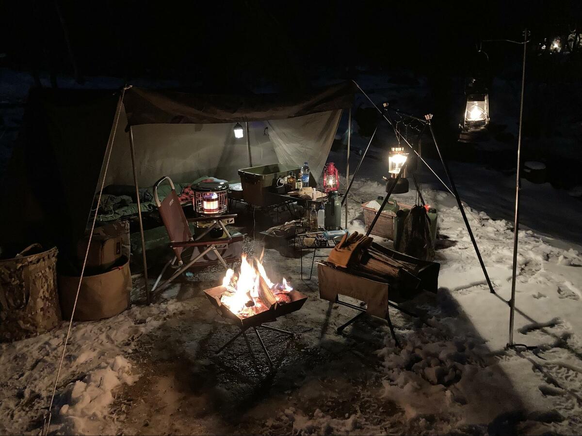 キャンプ芸人ヒロシ アニメ ゆるキャン で話題のソロキャンプって 実際どうなのか ひとりの愉しみ 教えます 概要 キャンプ ニュース Bravo Mountain