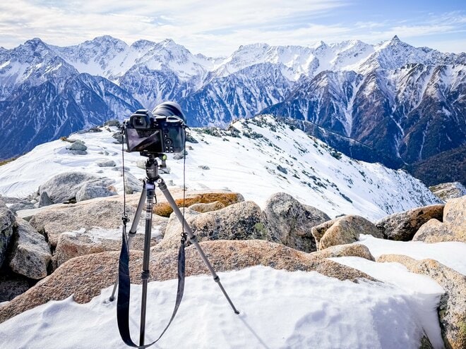 【ハイカー女子の一杯】初冬の常念岳登山 「ペットボトル一本分の重さの三脚！」 わたしが雪山で ”立ち止まる理由”  2025年の画像005
