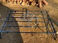 初心者でも「道具ゼロ」から総額4500円で楽しめる豪快バーベキュー料理「ビア缶チキン」！  調理の一部始終と「予想外すぎる」衝撃結果の画像001