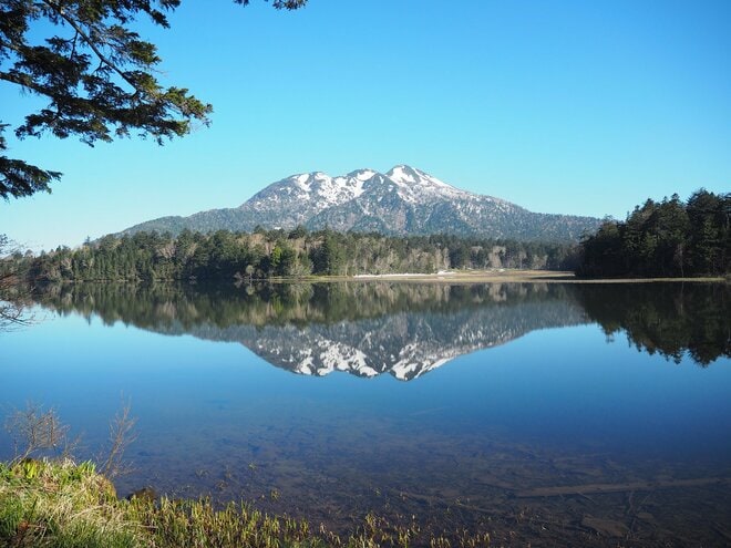 “まるっと楽しむ 尾瀬の山歩き” vol.3【新潟県 魚沼市】入山手段がドラマチック！  秘境へつなぐタイムトンネル「奥只見シルバーライン」を抜け、絶景湖上を走る「奥只見湖遊覧船」で行く尾瀬ルートの画像023