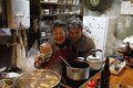 フランス人茶商ステファン・ダントンがお茶の聖地で日本茶のルーツを探り、茶問屋でブランド茶を試飲！ 最後は静岡おでんとこだわり緑茶ハイで旅をふり返る【静岡県・静岡市】の画像001