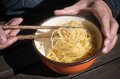 【アウトドア豆知識】写真でも伝わるモチモチ感！「水戻しパスタ」で作るべきアウトドア向き「超速レシピ3選」の画像014