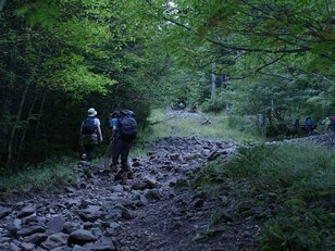 八ヶ岳連峰の最北端・日本百名山「諏訪富士」の異名を持つ神秘の独立峰・蓼科山の「360度のパノラマ大絶景」
