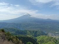 富士山と西湖を静かに堪能できる穴場コース！ 「西湖いやしの里 根場」から御坂山地「鬼ヶ岳・雪頭ヶ岳」周回ハイキング！  下山後は観光＆温泉でスッキリ