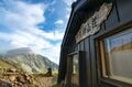 白馬連峰の稜線に建つ天空の山小屋「天狗山荘」 “360度の絶景” と “高山植物の希少種ウルップソウ”  自慢の「天狗鍋」も堪能【長野県白馬村】の画像010