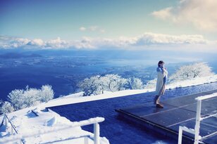 このロケーションは反則級！  “絶景テラス” 4選「野尻湖テラス」「ソラテラス」「タカステラス」「びわ湖テラス」【この冬行くべき、体験すべき！ スノーリゾート特集 vol.5】