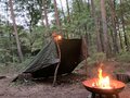 「実はカラフル」ブルーシートがタープに、焚火には「天然焚き付け」！ 「アウトドアグッズ代用品」でキャンプをお得に楽しむ「4つの節約術」の画像003