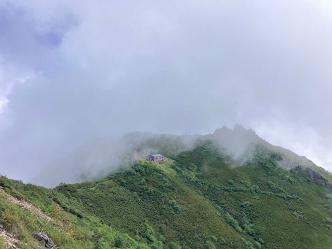 残暑を避けて登りたい「歩き出しから涼しい日帰りがっつりルート」 八ヶ岳・権現岳の画像018