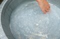 【アウトドア豆知識】レインウエアのセルフケア術「マメに洗って収納袋には入れない」のが正解!?の画像006