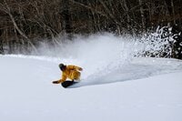 【春スキーの正解はココ！ 2025/26シーズン】3月でも極上の天然雪に出合える「春スキーにおすすめのスキー場」7選