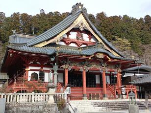 冬はロープウェイ利用で登りたい！「身延山」山頂からの絶景＆パワースポット・おまんじゅう・温泉も堪能OK「登山レポ」