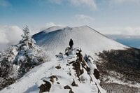 表情豊かな「浅間山」を見る【hykemika_yの山歩き】 初冬の景色は「ガトーショコラ」のよう！