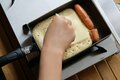 ＜材料は4つだけ！＞「卵焼き器×ホットケーキミックス」で“簡単アメリカンドッグ”を作ろう【季節の外ごはん vol.42】の画像006