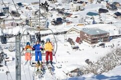 【湯沢中里スノーリゾート】充実のコースと施設が「ゲレンデデビュー＆ファミリースキー」に最適！  この冬から「初心者＆初級者向けスクール」も新登場