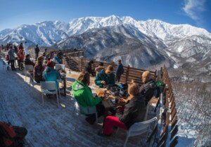【白馬岩岳スノーフィールド・長野県】滑って、眺めて、遊んで、撮って、癒される「北アルプスの絶景」をひとり占め