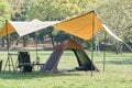 広げるだけで「日よけ＆プライベート空間」が作れるポップアップテント「EASE POP TENT」収納や持ち運びもしやすい【WAQ】の画像001
