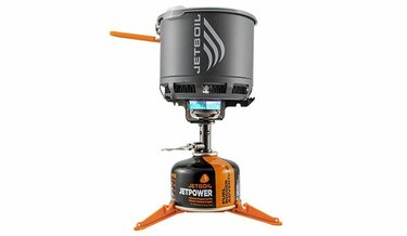 衝撃の軽さ！バーナー、クッカー合わせて200gのシリーズ最