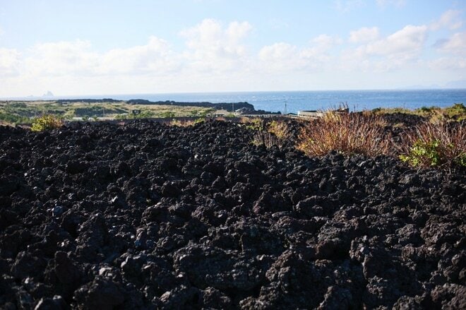 【連休でも空いている】東京から行ける「島キャンプ」 渋滞知らずの三宅島・大久保浜【絶景キャンプ場ガイド-言葉を失うほどの風景に会いに行こう- vol.40】の画像007