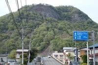 【首都圏近郊ハイキング】新宿から1時間で行ける人気低山「岩殿山」 登るなら連休前後が狙い目なわけ