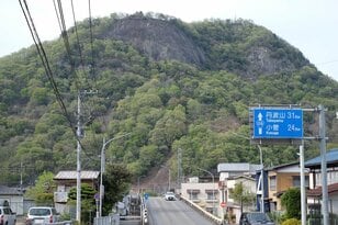 【首都圏近郊ハイキング】新宿から1時間で行ける人気低山「岩殿山」 登るなら連休前後が狙い目なわけ