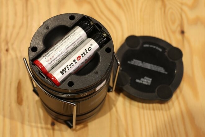【ショップ店員に聞く！ イチ推しアウトドアギア】乾電池＆充電の両対応モデルが非常時にも役立つ！  軽くて小さいLEDランタン〈WILD-1 ゆめが丘ソラトス店 vol.7〉の画像003